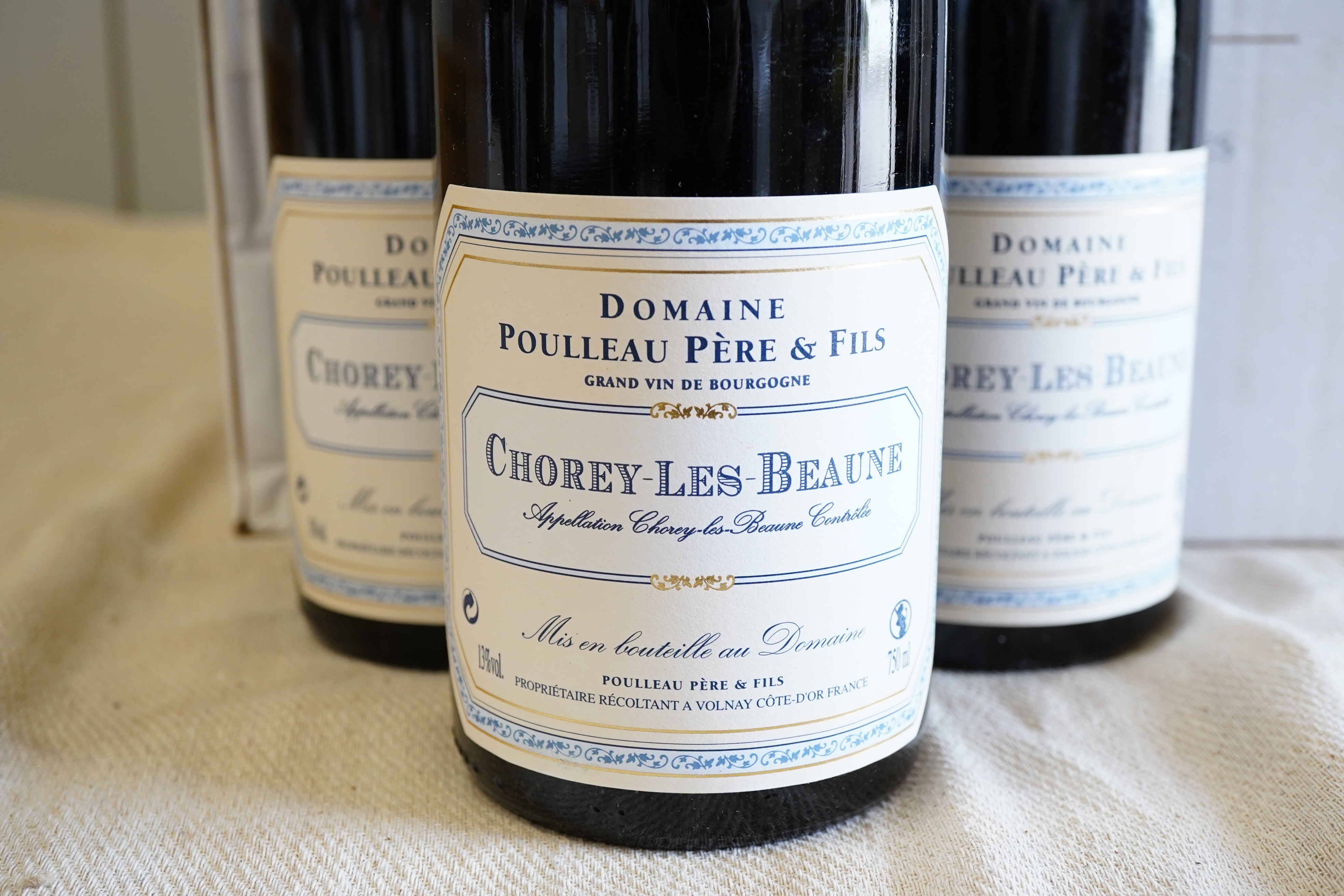 Domaine Poulleau Pere et Fils, Chorey-lès-Beaune, 2010